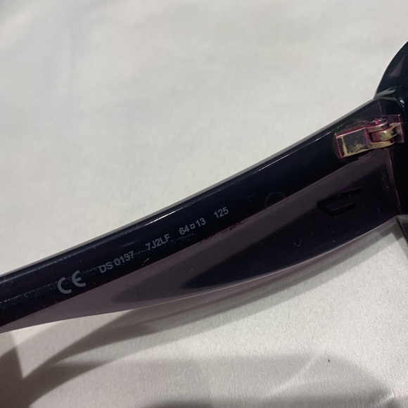 Diesel Sunglasses with box - Picture 8 of 11